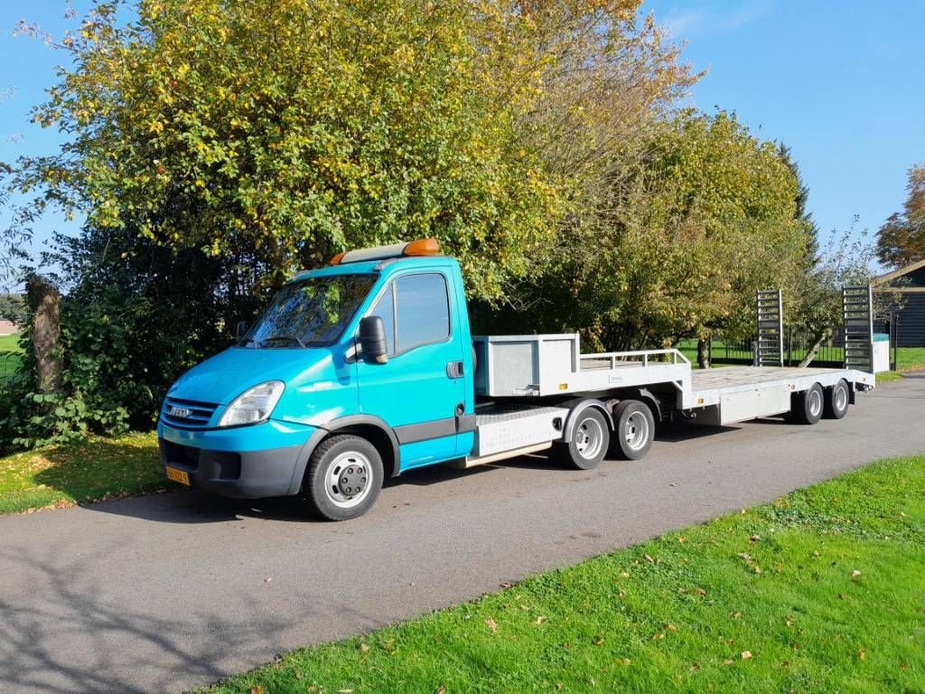 Sonstige Transporttechnik van het type Iveco Daily 35C18 BE combi oplegger 10200 KG laadverm, Gebrauchtmaschine in Ederveen (Foto 2)