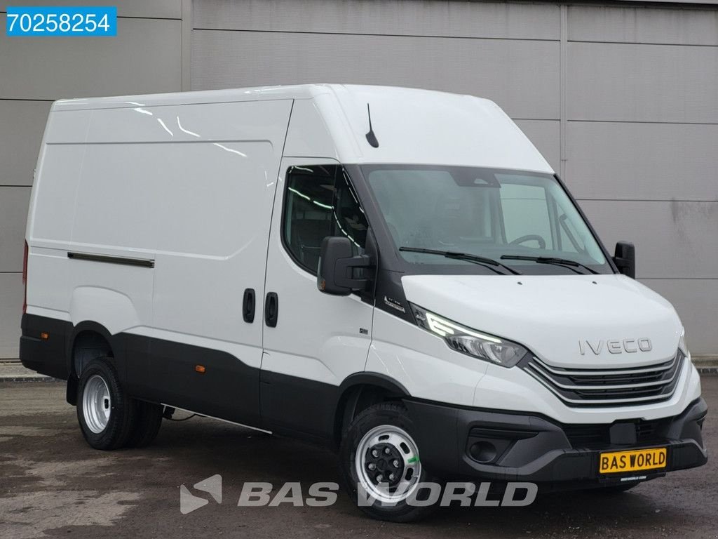 Sonstige Transporttechnik des Typs Iveco Daily 35C21 3.0L Automaat 2025 model Dubbellucht L2H2 LED ACC Ca, Neumaschine in Veghel (Bild 2)