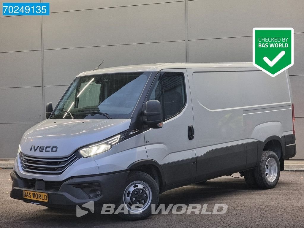 Sonstige Transporttechnik des Typs Iveco Daily 35C21 3.0L Automaat Laag dak L2H1 Uniek! LED Trekhaak Navi, Neumaschine in Veghel (Bild 1)