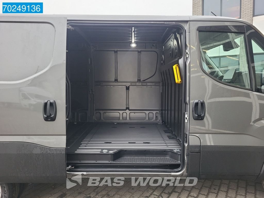 Sonstige Transporttechnik des Typs Iveco Daily 35C21 3.0L Automaat Laag dak L2H1 Uniek! LED Trekhaak Navi, Neumaschine in Veghel (Bild 8)