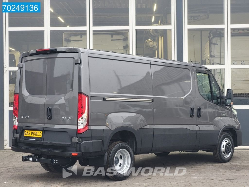 Sonstige Transporttechnik des Typs Iveco Daily 35C21 3.0L Automaat Laag dak L2H1 Uniek! LED Trekhaak Navi, Neumaschine in Veghel (Bild 3)