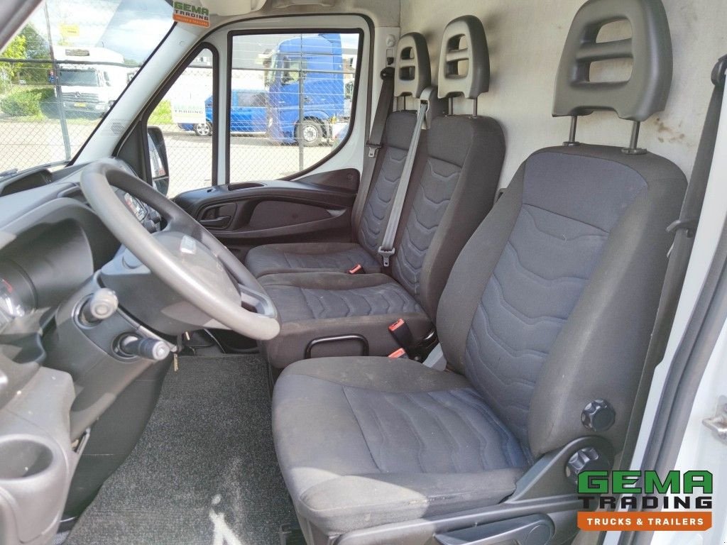 Sonstige Transporttechnik des Typs Iveco Daily 35S12 Euro6 Bestelbus L2 H2 - Handgeschakeld - Airco (A116, Gebrauchtmaschine in Oud Gastel (Bild 7)