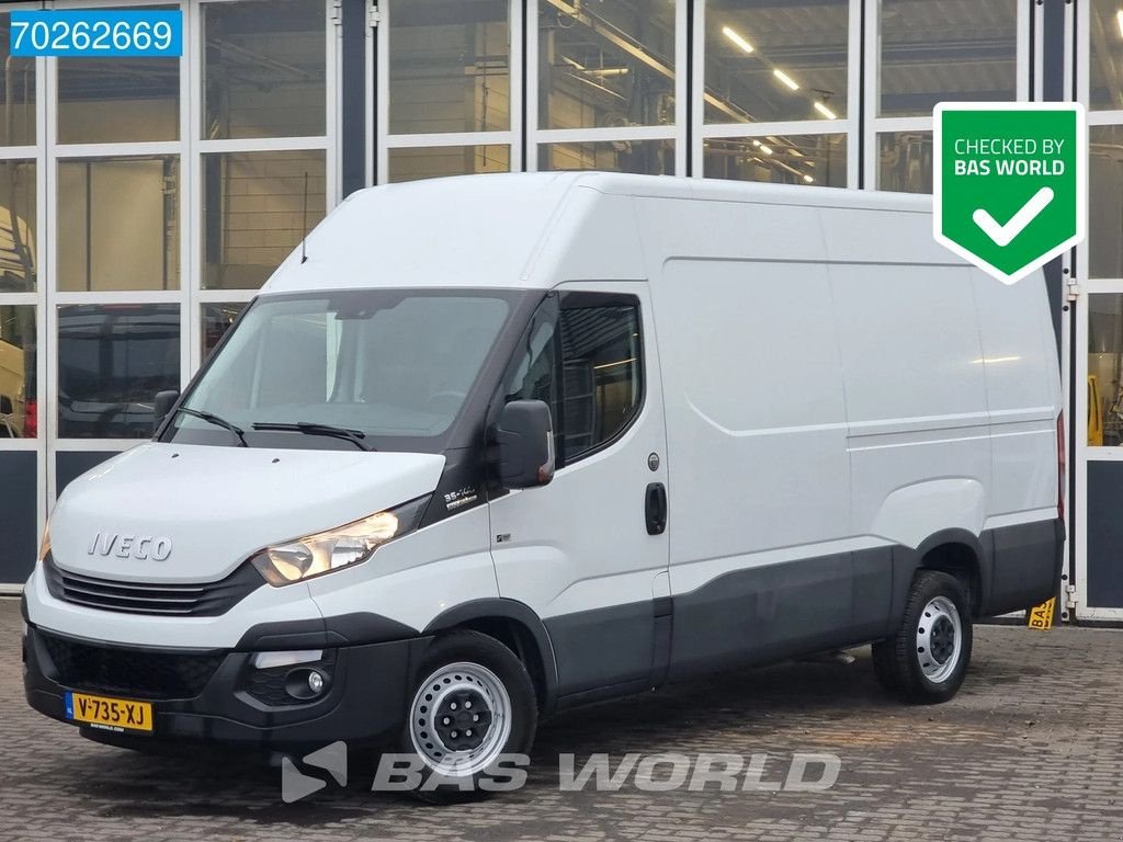 Sonstige Transporttechnik от тип Iveco Daily 35S14 Automaat Euro6 L2H2 Trekhaak Airco Cruise Camera Nav, Gebrauchtmaschine в Veghel (Снимка 1)