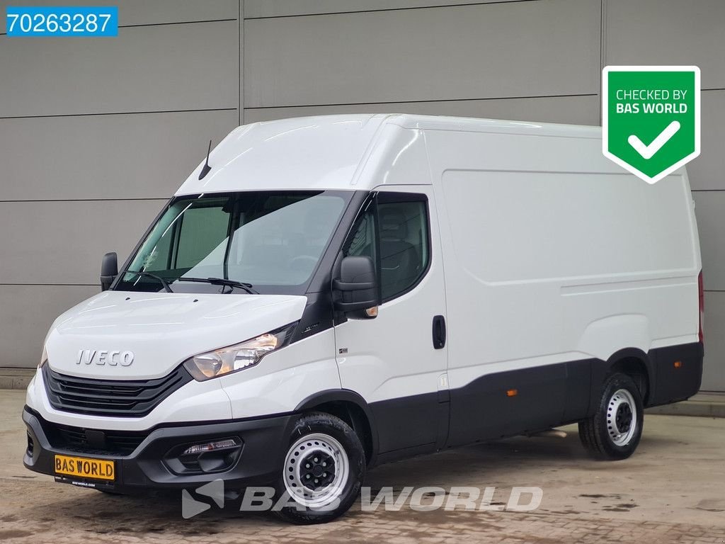 Sonstige Transporttechnik типа Iveco Daily 35S14 L2H2 18.000km!! 3500kg trekhaak Airco Cruise 12m3 A/, Gebrauchtmaschine в Veghel (Фотография 1)