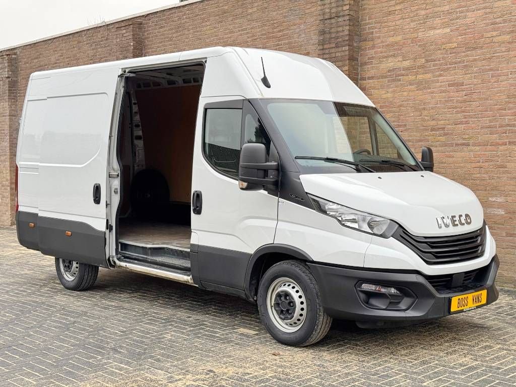 Sonstige Transporttechnik tipa Iveco Daily 35S14 - L2H2 Climate Cruise Bluetooth 3500kg, Gebrauchtmaschine u Veldhoven (Slika 5)