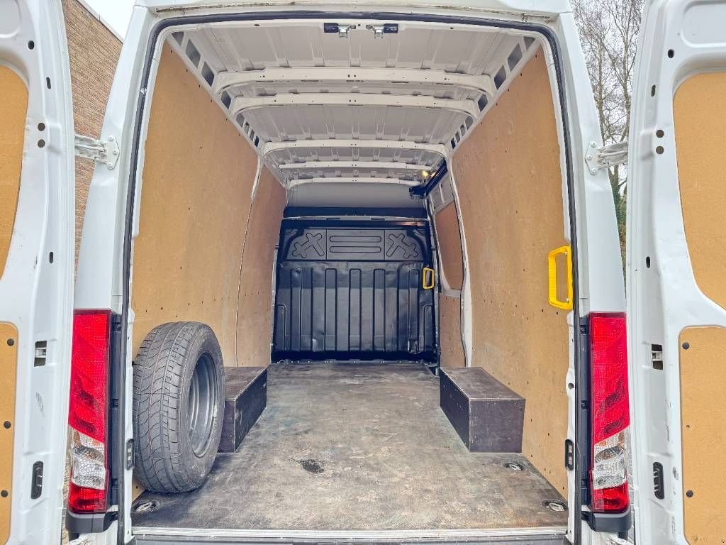 Sonstige Transporttechnik tipa Iveco Daily 35S14 - L2H2 Climate Cruise Bluetooth 3500kg, Gebrauchtmaschine u Veldhoven (Slika 9)