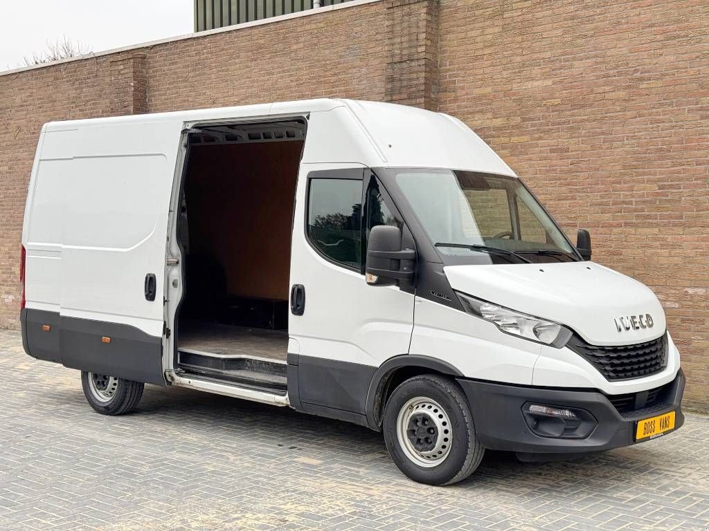 Sonstige Transporttechnik des Typs Iveco Daily 35S14 - L2H2 Climate Cruise Bluetooth 3500kg, Gebrauchtmaschine in Veldhoven (Bild 5)