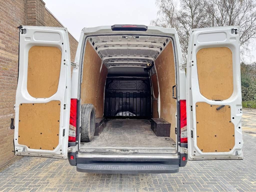 Sonstige Transporttechnik des Typs Iveco Daily 35S14 - L2H2 Climate Cruise Bluetooth 3500kg, Gebrauchtmaschine in Veldhoven (Bild 8)