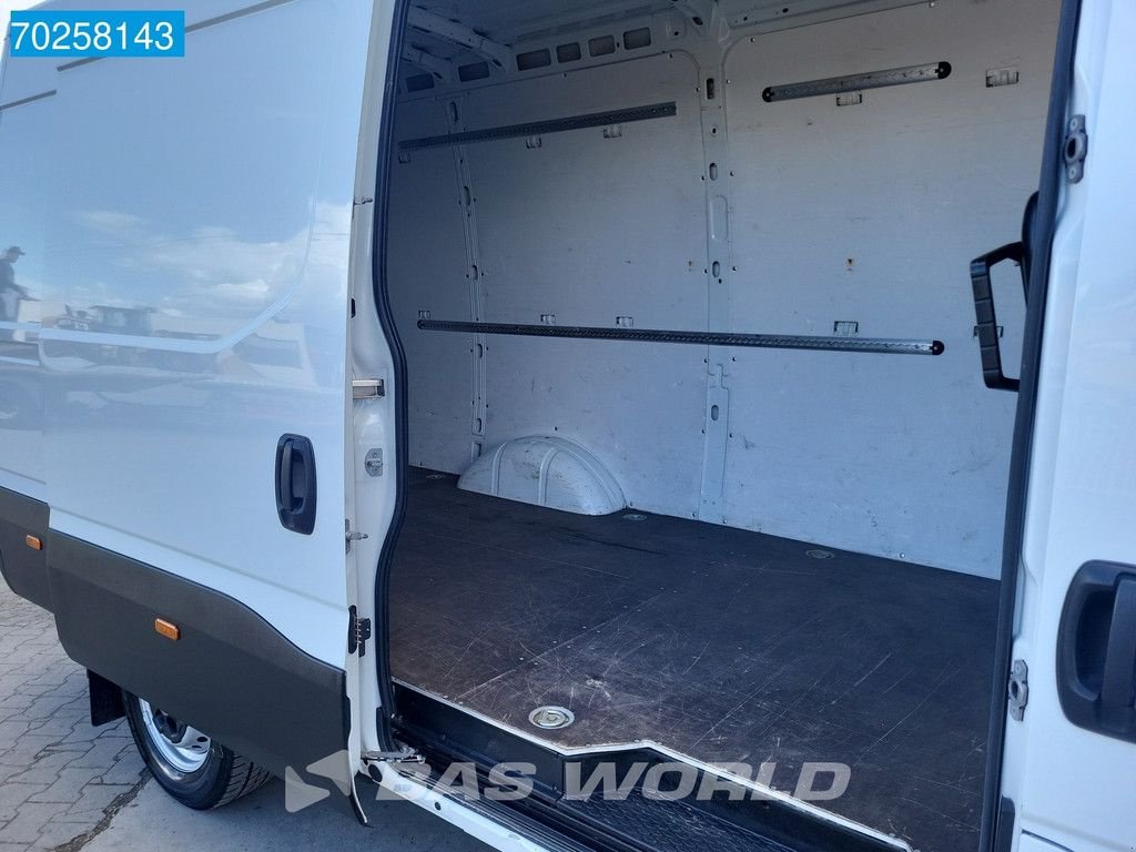 Sonstige Transporttechnik du type Iveco Daily 35S16 160PK L2H2 Airco Parkeersensoren Euro6 3500kg trekge, Gebrauchtmaschine en Veghel (Photo 9)