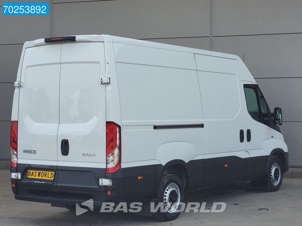 Sonstige Transporttechnik des Typs Iveco Daily 35S16 L2H2 Airco Parkeersensoren Euro6 3500kg trekgewicht, Gebrauchtmaschine in Veghel (Bild 5)