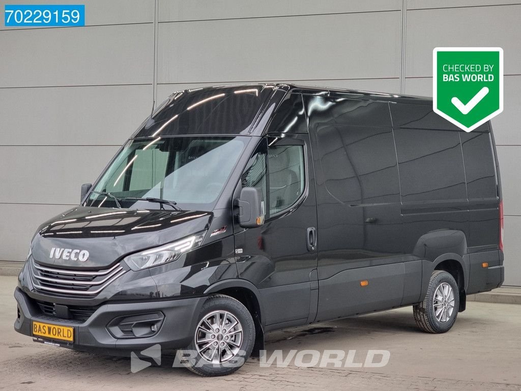 Sonstige Transporttechnik des Typs Iveco Daily 35S18 3.0 Automaat L2H2 ACC Navi LED 3500KG Trekgewicht 12, Neumaschine in Veghel (Bild 1)