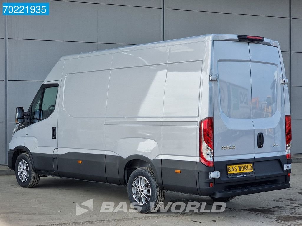 Sonstige Transporttechnik des Typs Iveco Daily 35S18 3.0l Automaat L2H2 LED ACC Navi Camera 12m3 A/C, Neumaschine in Veghel (Bild 5)