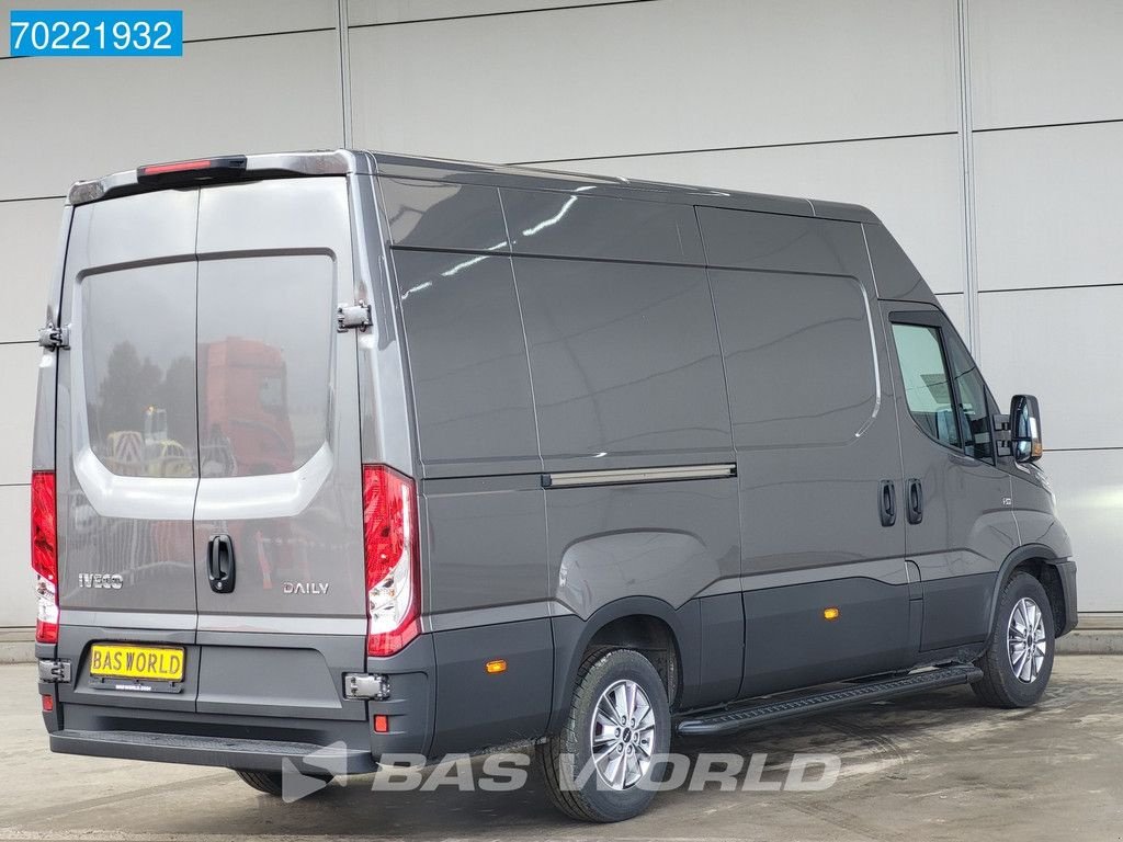 Sonstige Transporttechnik of the type Iveco Daily 35S18 3.0L Automaat L2H2 Navi ACC LED Camera 12m3 A/C, Neumaschine in Veghel (Picture 5)