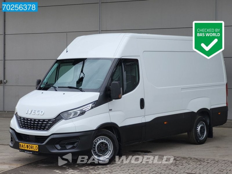 Sonstige Transporttechnik des Typs Iveco Daily 35S18 3.0L L2H2 Automaat LED Airco ACC Camera Navi Parkeer, Gebrauchtmaschine in Veghel (Bild 1)