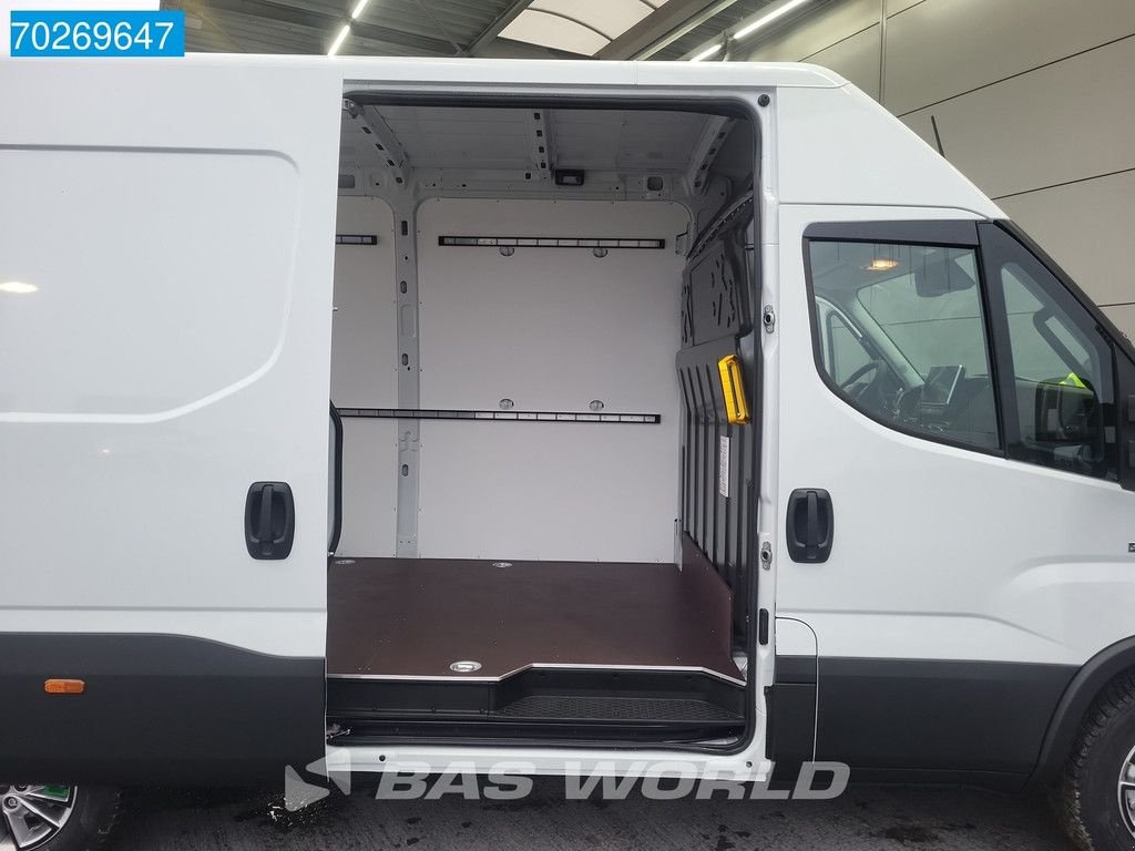 Sonstige Transporttechnik des Typs Iveco Daily 35S21 210PK 3.0L Automaat 2025 model L2H2 Trekhaak Tacho A, Neumaschine in Veghel (Bild 8)