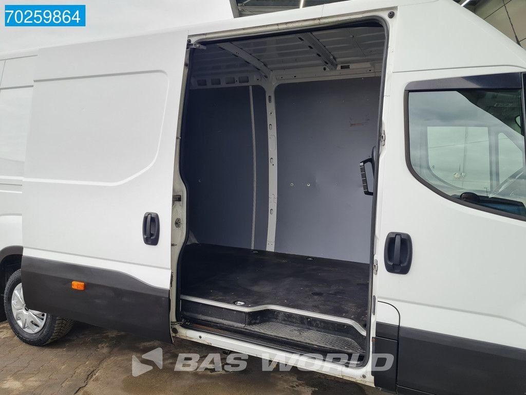 Sonstige Transporttechnik tip Iveco Daily 35S21 210PK Automaat Euro6 L3H2 Trekhaak Navi Camera L4H2, Gebrauchtmaschine in Veghel (Poză 7)