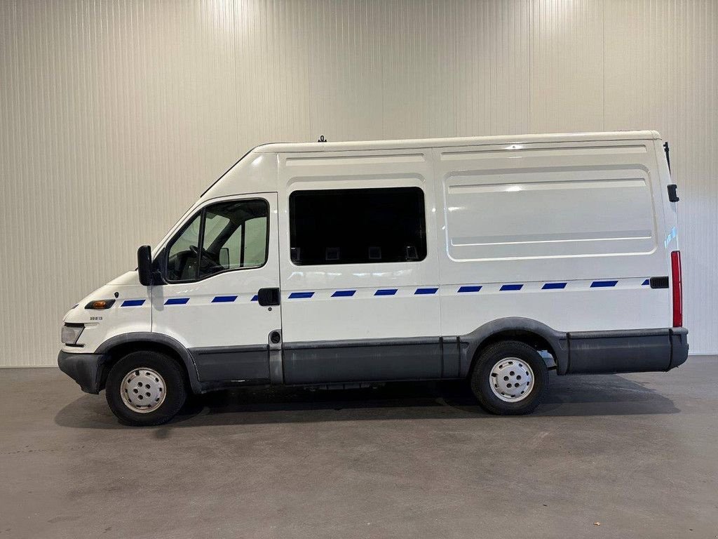 Sonstige Transporttechnik des Typs Iveco Daily Camper, Gebrauchtmaschine in Antwerpen (Bild 2)