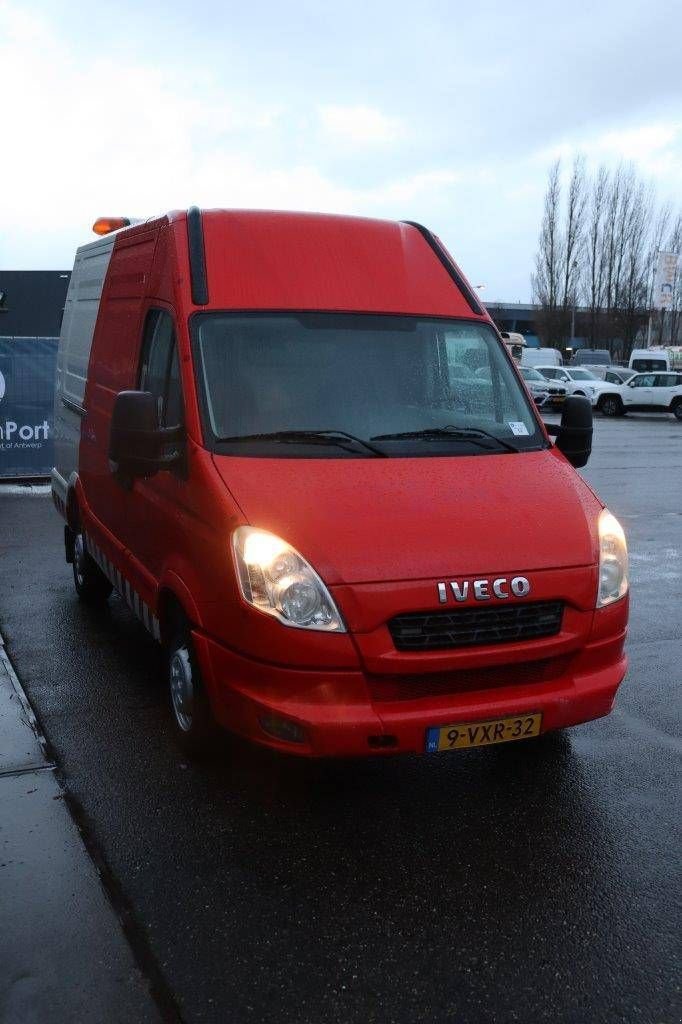 Sonstige Transporttechnik des Typs Iveco Daily, Gebrauchtmaschine in Antwerpen (Bild 8)