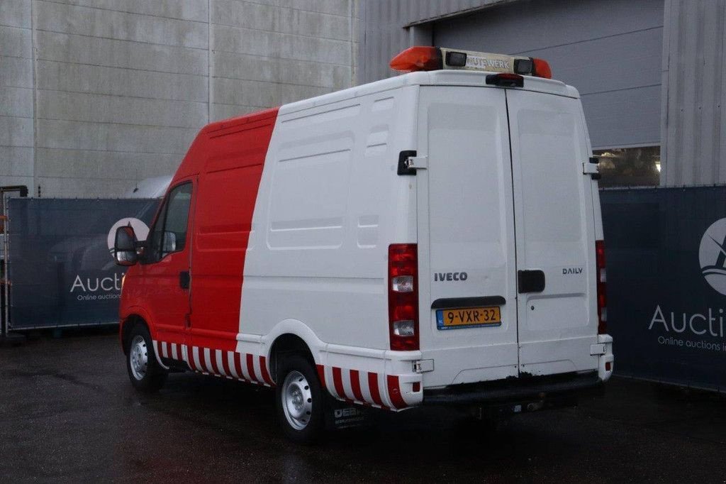 Sonstige Transporttechnik des Typs Iveco Daily, Gebrauchtmaschine in Antwerpen (Bild 4)