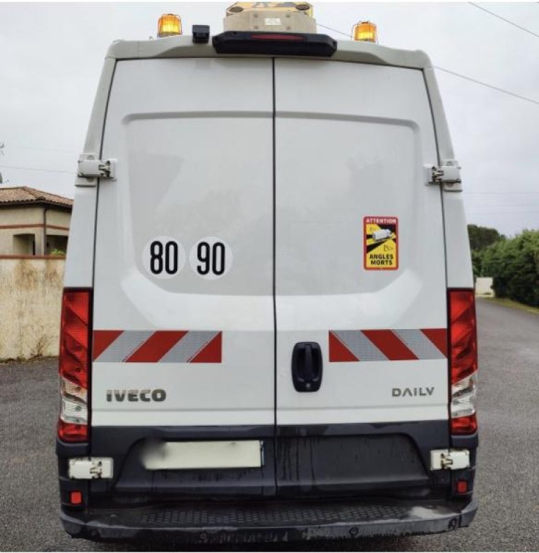 Sonstige Transporttechnik of the type Iveco HYDROCUREUR DAILY 50C17V11 HYDROCUREUR, Gebrauchtmaschine in Bourron Marlotte (Picture 5)