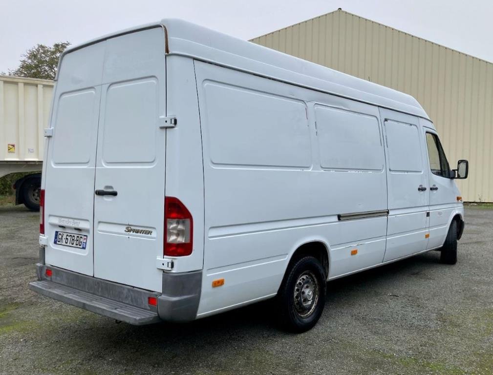 Sonstige Transporttechnik des Typs Mercedes SPRINTER 311 CDI 110 CV, Gebrauchtmaschine in BAZAINVILLE (Bild 2)