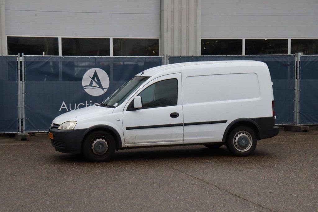 Sonstige Transporttechnik des Typs Opel Combo-c, Gebrauchtmaschine in Antwerpen (Bild 10)