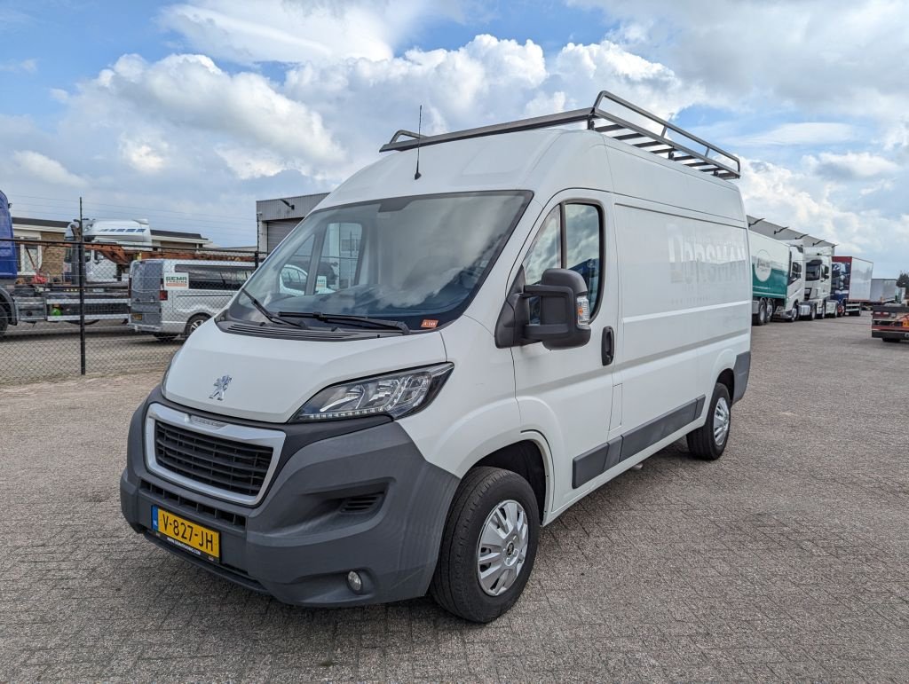 Sonstige Transporttechnik van het type Peugeot Boxer 330 2.0 Blue HDI Euro6 L2H2 - Handgeschakeld - Airco - Nav, Gebrauchtmaschine in Oud Gastel (Foto 1)