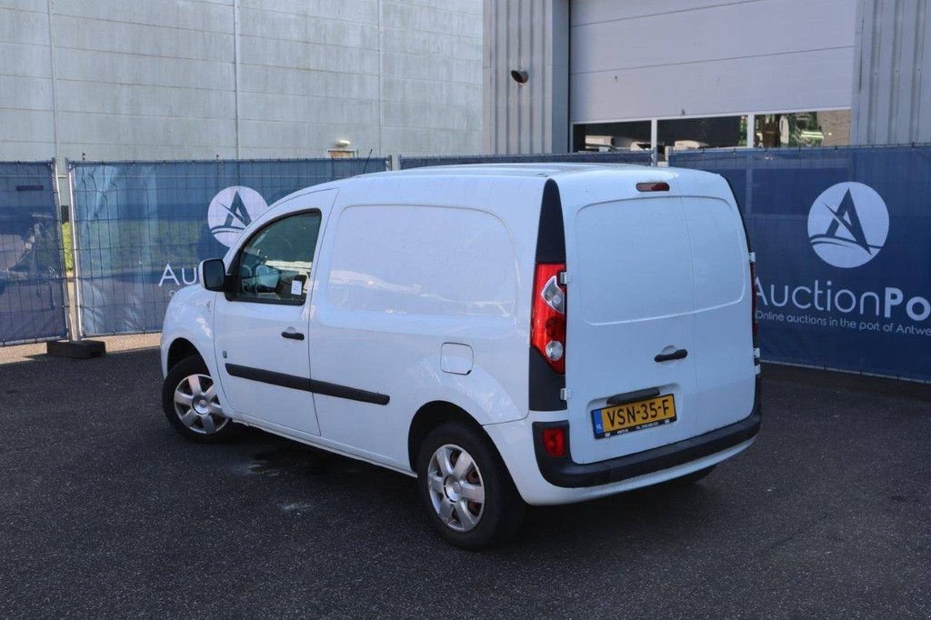 Sonstige Transporttechnik du type Renault Kangoo, Gebrauchtmaschine en Antwerpen (Photo 3)