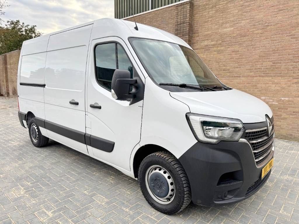 Sonstige Transporttechnik van het type Renault Master 135hp - L2H2 Cruise Airco Parking Sensors, Gebrauchtmaschine in Veldhoven (Foto 4)