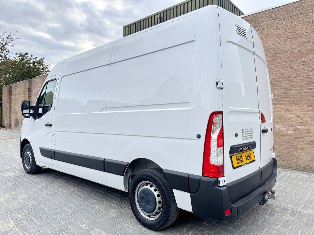 Sonstige Transporttechnik Türe ait Renault Master 135hp - L2H2 Cruise Airco Parking Sensors, Gebrauchtmaschine içinde Veldhoven (resim 2)