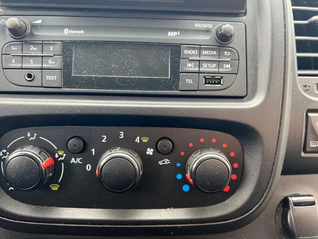 Sonstige Transporttechnik tip Renault Trafic 1.6 dCi L1H1 Airco/Klima Zijdeur Trekhaak EURO 6, Gebrauchtmaschine in Saasveld (Poză 11)