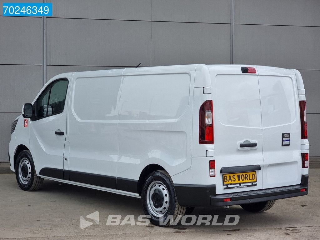 Sonstige Transporttechnik of the type Renault Trafic 70pk Electric 52kWh Parkeersensoren Automaat Airco Cruise, Neumaschine in Veghel (Picture 2)