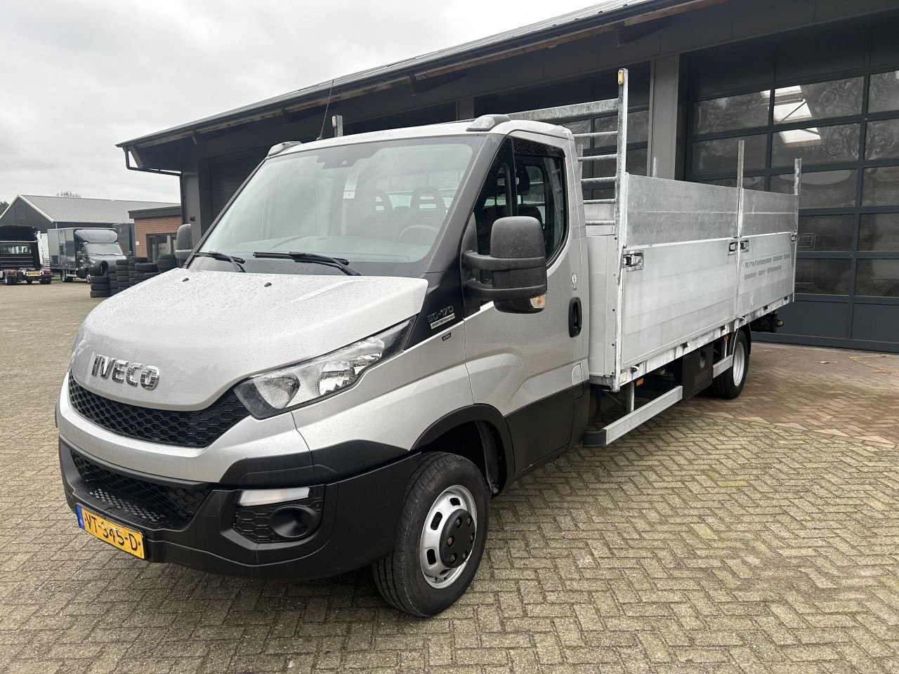 Sonstige Transporttechnik typu Sonstige IVECO 50C17 automaat IVECO 50C17 automaat open laadbak, Gebrauchtmaschine v Putten (Obrázek 1)