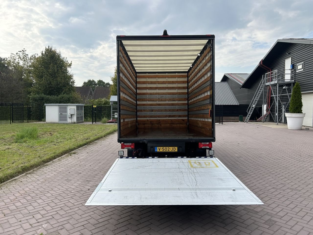 Sonstige Transporttechnik typu Sonstige Iveco Daily 50c15 Bakwagen met laadklep 1000 kg (33) trekh, Gebrauchtmaschine w Putten (Zdjęcie 10)