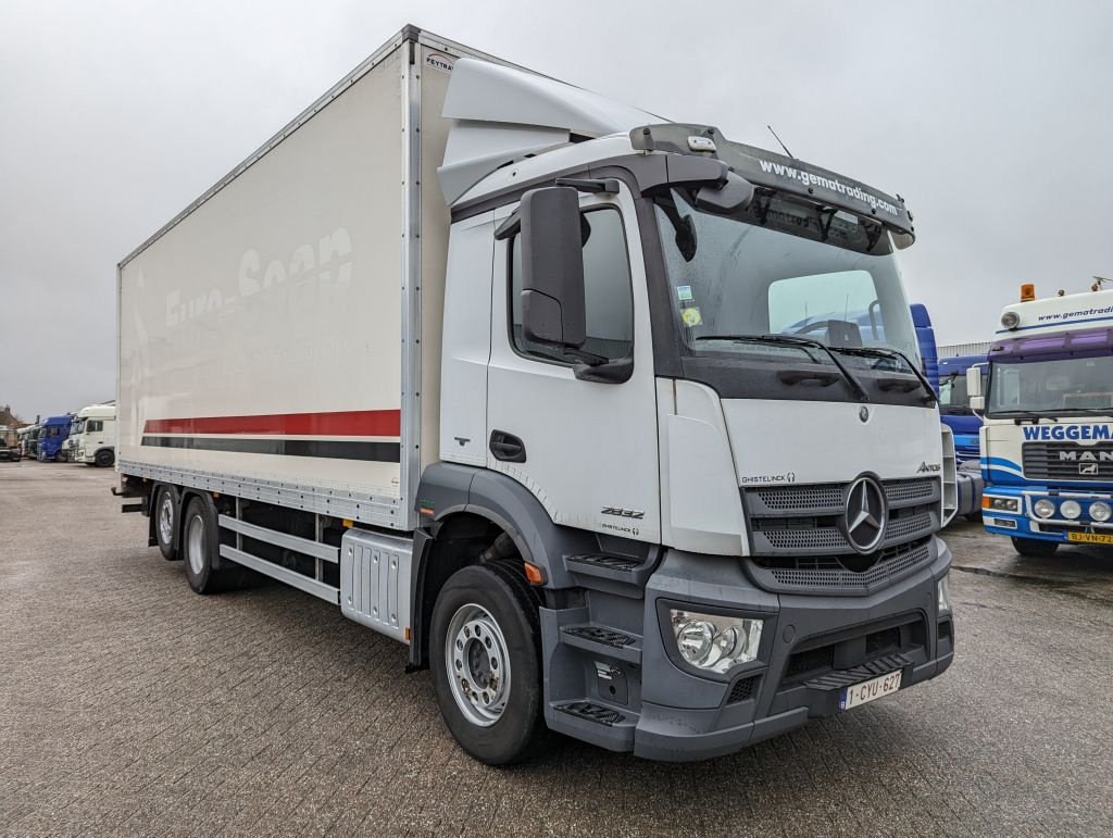 Sonstige Transporttechnik Türe ait Sonstige Mercedes Benz Antos 2832 6x2 Daycab Euro6 - Gesloten Bak 8.40M. - Achtersluitk, Gebrauchtmaschine içinde Oud Gastel (resim 2)