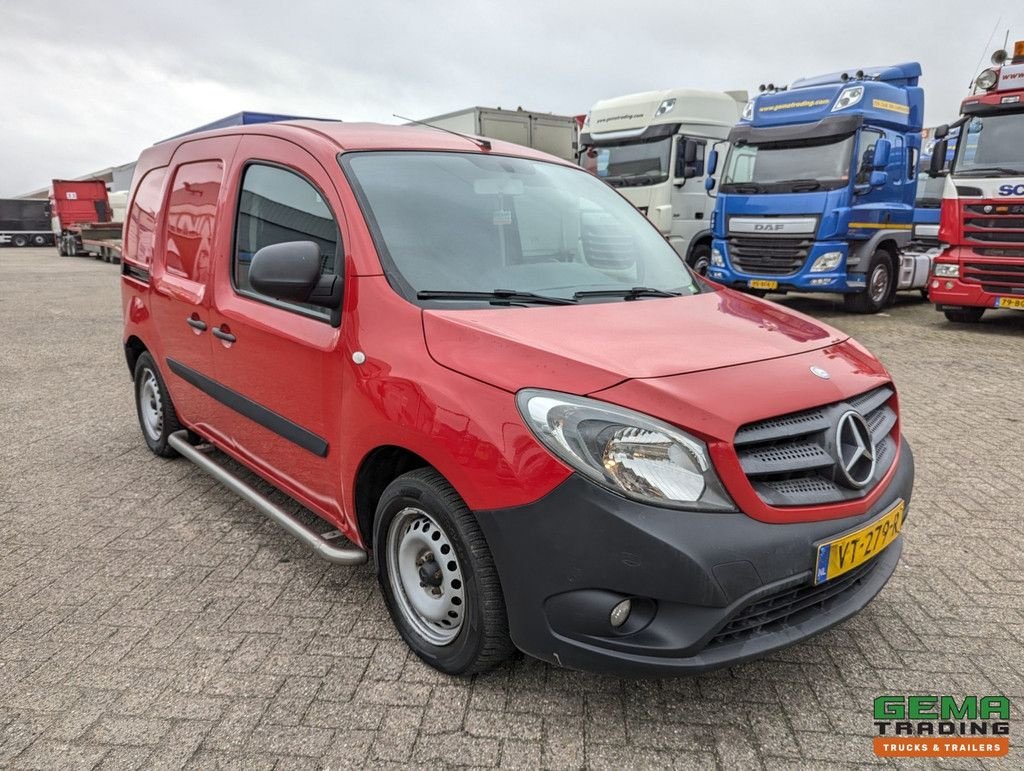 Sonstige Transporttechnik от тип Sonstige Mercedes Benz CITAN X 108 CDI - Handgeschakeld - Airco - Side Bars - 4-seizoen, Gebrauchtmaschine в Oud Gastel (Снимка 2)