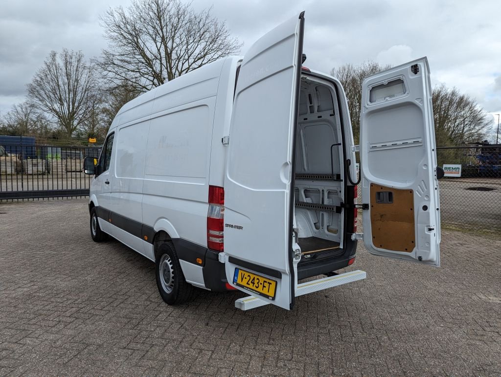 Sonstige Transporttechnik des Typs Sonstige Mercedes Benz Sprinter 311 CDI - Automaat - Airco - 4-Seizoens Banden - 04/202, Gebrauchtmaschine in Oud Gastel (Bild 4)