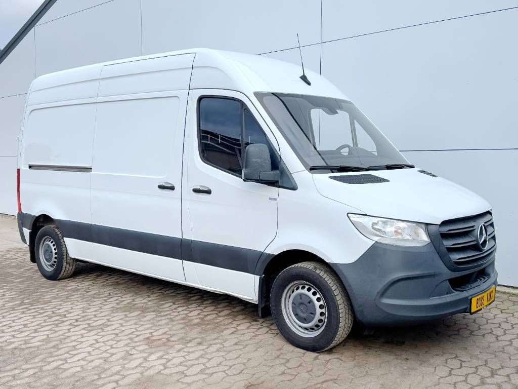 Sonstige Transporttechnik van het type Sonstige Mercedes Benz Sprinter 314 - L2H2 Auto AC Cruise MBUX Camera Tow, Gebrauchtmaschine in Veldhoven (Foto 4)