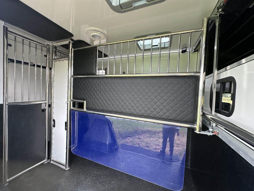 Sonstige Transporttechnik du type Sonstige Mercedes Benz Sprinter 315 AMG 2-paards paardenvrachtwagen B-rijbewijs, Gebrauchtmaschine en KOOTWIJKERBROEK (Photo 3)