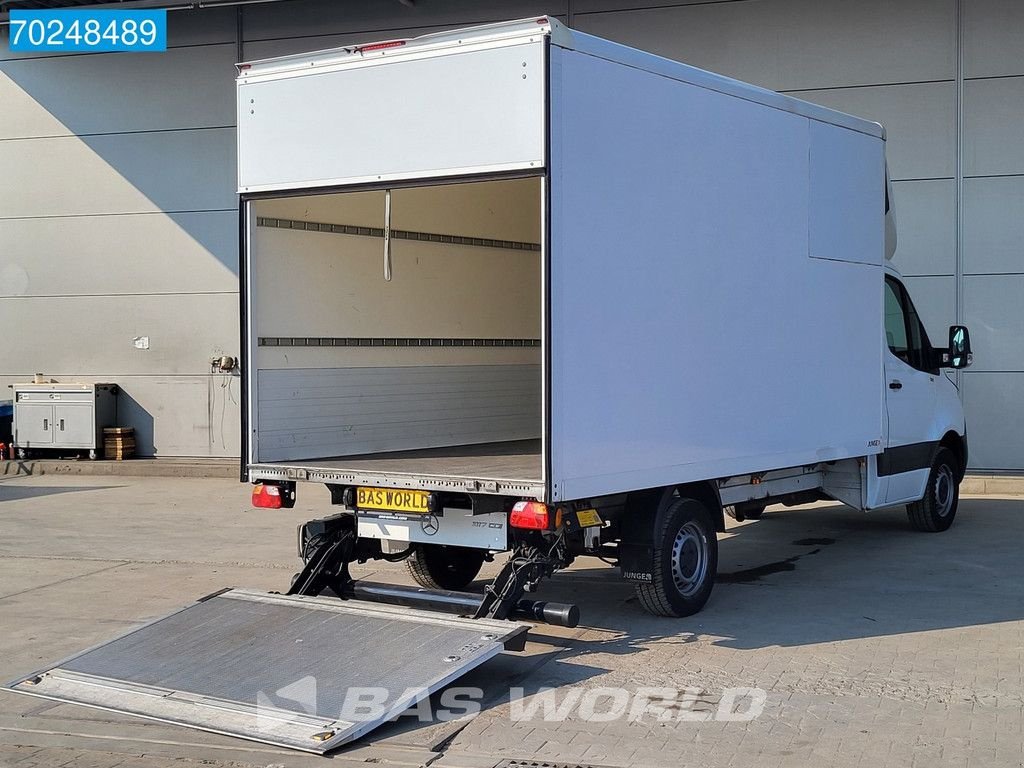 Sonstige Transporttechnik του τύπου Sonstige Mercedes Benz Sprinter 317 CDI Laadklep Bakwagen Airco 10''MBUX Navi Meubelbak, Gebrauchtmaschine σε Veghel (Φωτογραφία 3)