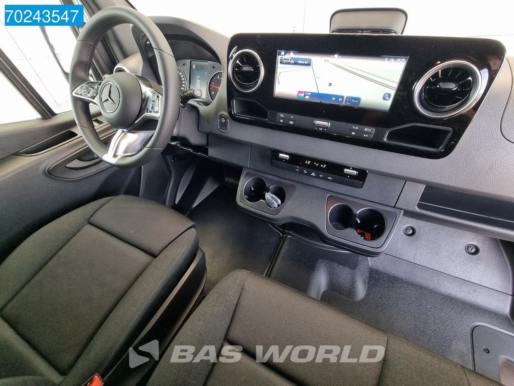 Sonstige Transporttechnik des Typs Sonstige Mercedes Benz Sprinter 319 CDI Automaat 4x4 L2H2 New model ACC Navi Camera L2H, Neumaschine in Veghel (Bild 7)