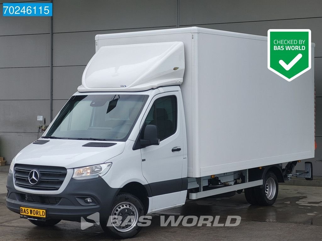 Sonstige Transporttechnik des Typs Sonstige Mercedes Benz Sprinter 515 CDI Automaat Laadklep Dubbellucht Bakwagen MBUX Air, Neumaschine in Veghel (Bild 1)