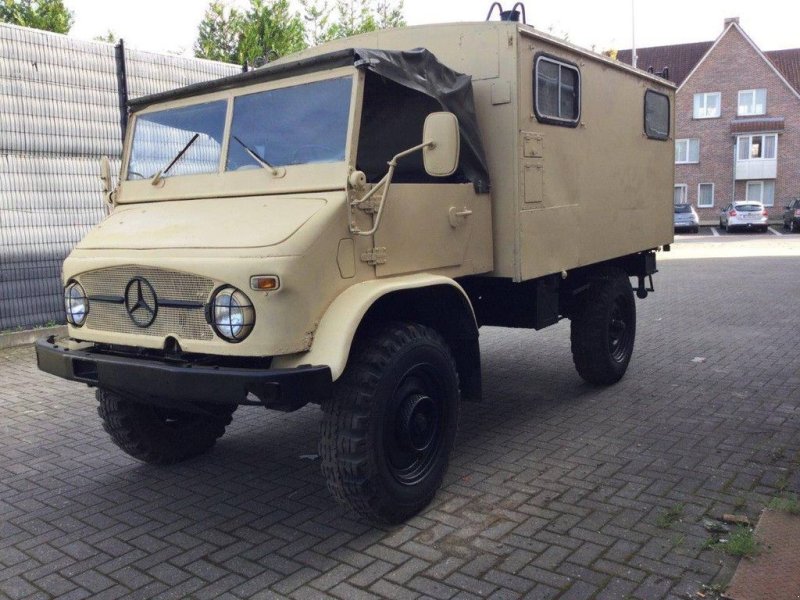 Sonstige Transporttechnik des Typs Sonstige Mercedes Benz Unimog, Gebrauchtmaschine in Antwerpen