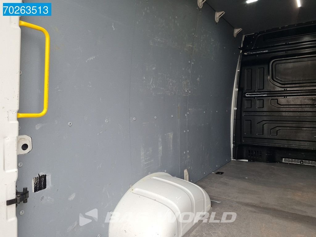 Sonstige Transporttechnik tip Volkswagen Crafter 177pk L3H3 Dubbellucht 3500kg trekhaak ACC Airco L2H2 11, Gebrauchtmaschine in Veghel (Poză 9)