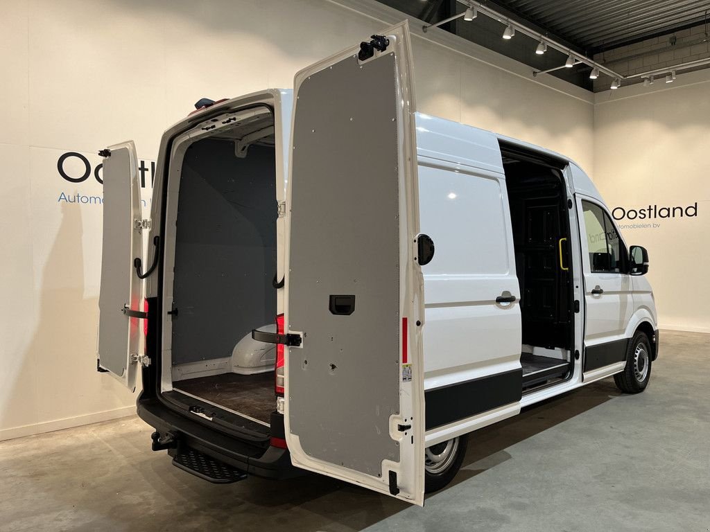 Sonstige Transporttechnik typu Volkswagen Crafter 35 2.0 TDI L3H3 140 PK / Euro 6 / Trekhaak 3000 KG / Air, Gebrauchtmaschine v GRONINGEN (Obrázok 2)