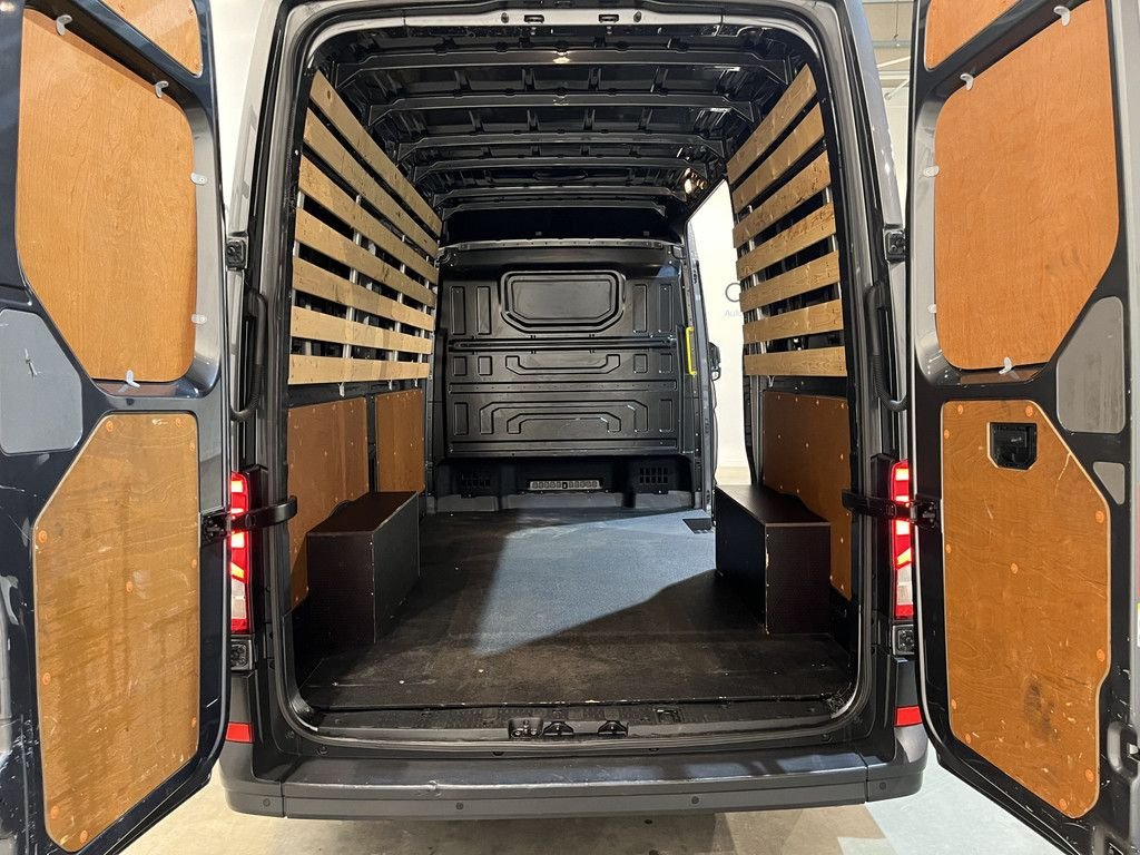 Sonstige Transporttechnik типа Volkswagen Crafter 35 2.0 TDI L3H3 177 PK Automaat / Euro 6 / Airco / Cruis, Gebrauchtmaschine в GRONINGEN (Фотография 4)