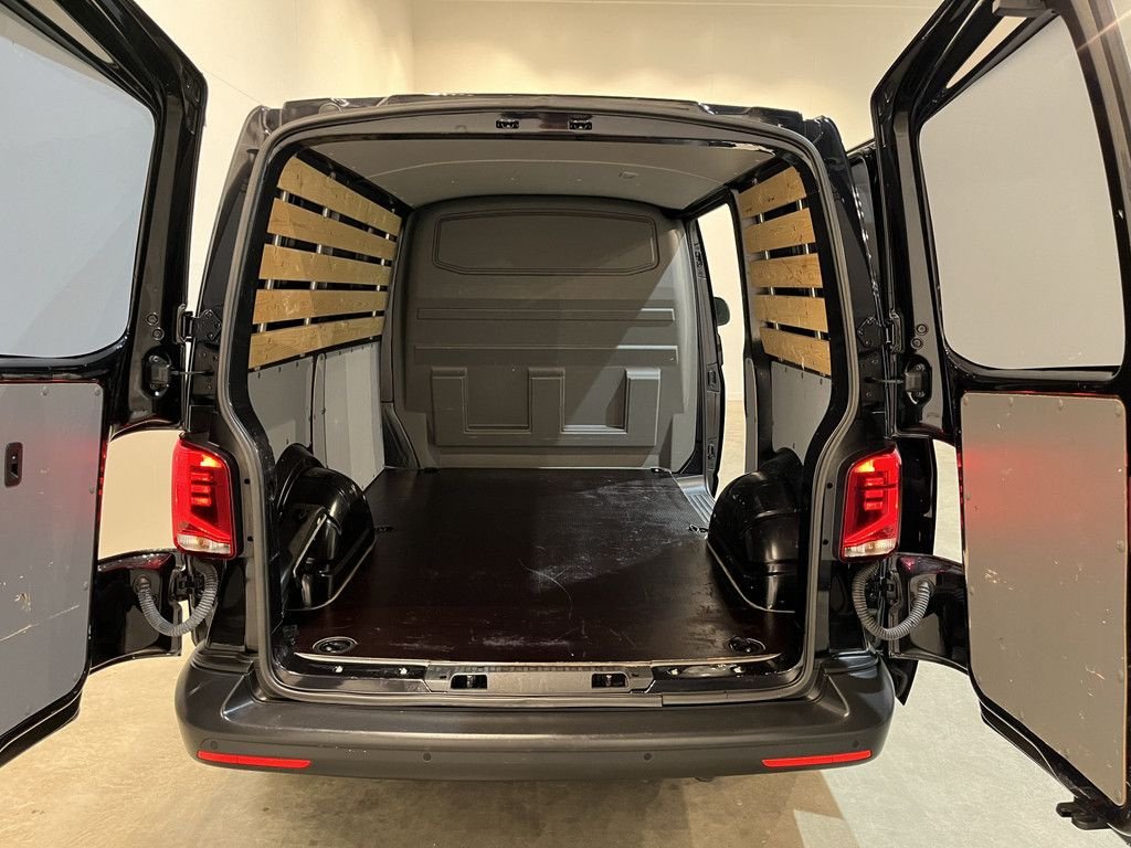 Sonstige Transporttechnik des Typs Volkswagen Transporter 2.0 TDI L1H1 / Euro 6 / Airco / CarPlay / PDC / Crui, Gebrauchtmaschine in GRONINGEN (Bild 4)