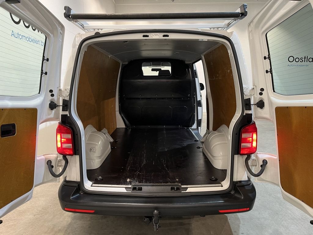 Sonstige Transporttechnik типа Volkswagen Transporter 2.0 TDI L2H1 / Euro 6 / Airco / Trekhaak / Imperiaal, Gebrauchtmaschine в GRONINGEN (Фотография 4)