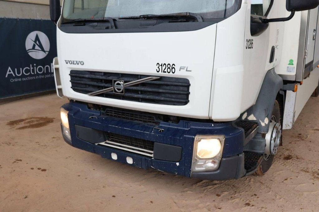 Sonstige Transporttechnik van het type Volvo FL 240, Gebrauchtmaschine in Antwerpen (Foto 11)