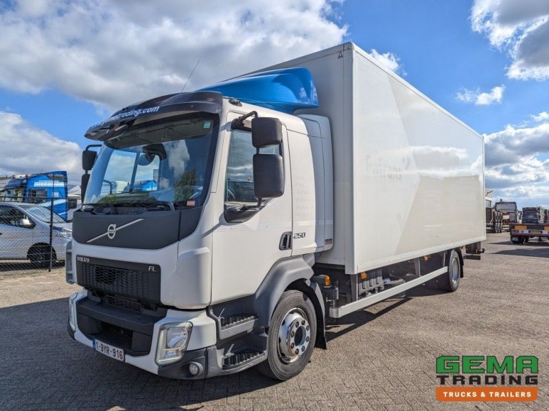 Sonstige Transporttechnik του τύπου Volvo FL250 4x2 Daycab Euro6 GeslotenBak 7.25M + Laadklep 2000KG - HH, Gebrauchtmaschine σε Oud Gastel (Φωτογραφία 1)